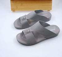 حذاء مريح للمشي هيمان ارضيه مرحيه موديل 1-8-2025