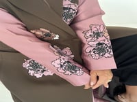 عبايه كريب مع تفته وتطريز طباعه