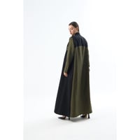 عبايه كريب مع تفته وتطريز طباعه