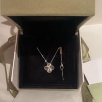 سلسال فينتاج الامبرا سلفر - بدايموند