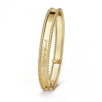 اسورة بيرليه سيغنتشر