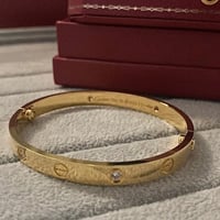 اسورة لوف بدايموند قولد-عريضة