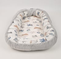 مهد مواليد متنقل