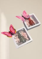 علبة مناكير شفافة