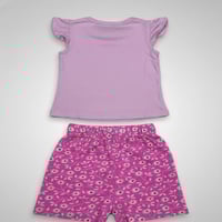 طقم اطفال قطعتين تي شيرت طبعة هيلو كاتي مع شورت ور...