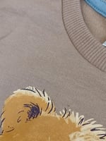 بلوزة اطفال برسمة دب شتوي