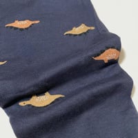 طقم مكون من اربع قطع بنطال مع قطعتين من الجزء العل...