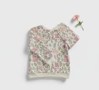 بلوزة اطفال بناتي بنقوش ورديه وارنب