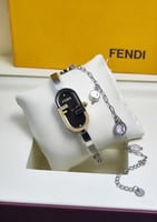 ساعة +سوار فندي نسائي كامل الملحقات كرت الماركة وك...