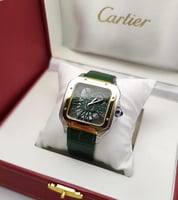 ساعة كارتير جلد مكشوف من الامام والخلف كرت الماركة...
