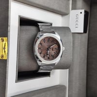 ساعة جوتشي رجالي بطارية كرت الماركة مع كامل الملحق...