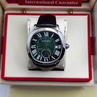 ساعة كارتير جلد بطارية على حركة اليد مع كامل المحل...