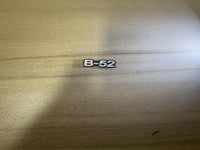 ملصق معدني B-52