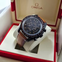 ساعة ماركة اوميغا بكامل الملحقات اخر اصدار