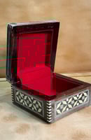 صندوق صدف طبيعي