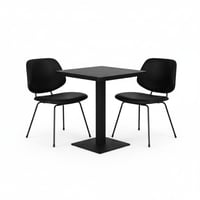 طاولة وكرسيين