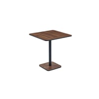 طاولة "كوادرا" العصرية