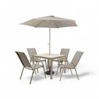 طاولة طعام خارجية