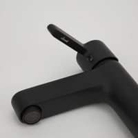 خلاط مغسلة طويل- مقبض رفيع