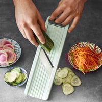 قطاعة الخضروات والفواكه اليابانية