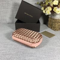 شنطه نسائية ماركة Bottega Veneta