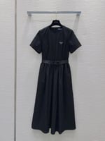 فستان ماركة Prada