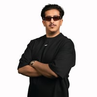 تيشيرت بيكس - أسود