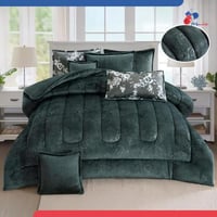 مفرش مخمل فرو شتوي ساده محفر نفرين 8 قطع - أخضر زم...