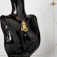 عقد بشكل ميني ماوس