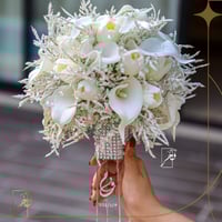 مسكة توليب وكالا أبيض