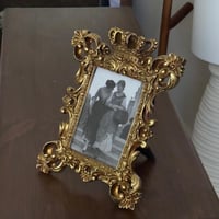 برواز لوحة كلاسيك صغير