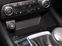 شاحن لاسلكي مازدا CX5