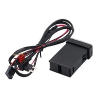 منافذ USB شحن سريع مع قارئ بطارية