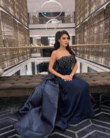 فستان كحلي تطريز صدر علي ذيل