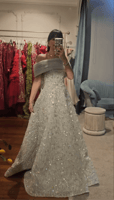 فستان سهرة سماوي مطرز بخرز لامع بتصميم ملكي فاخر م...