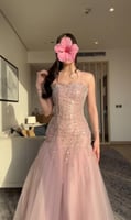 فستان لحمي تل تطريز يدوي رااقي من Mair Fashion