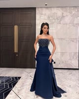 فستان كحلي تطريز صدر علي ذيل