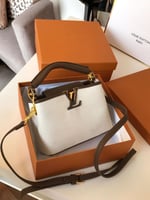 شنط لويس فيتون