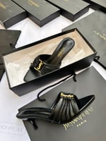 كعب سان لوران