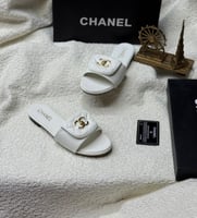 سليبر شانيل ماستر مع البوكس الماركه