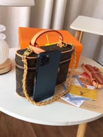 شنطة لويس فيتون