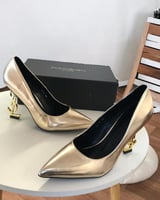 كعب سان لوران