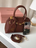 شنط ميو ميو