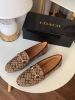 شوزات فلات كوتس