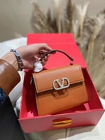 شنطه فالنتينو