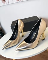 كعب سان لوران