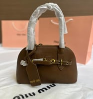 شنط ميو ميو