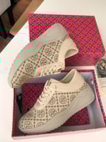 شوزات توري بورش