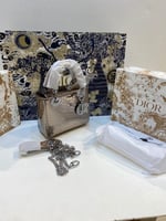 شنطه ليدي ديور