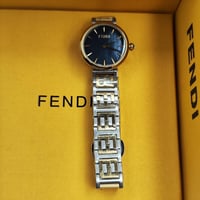 ساعه فندي بدون كرستال